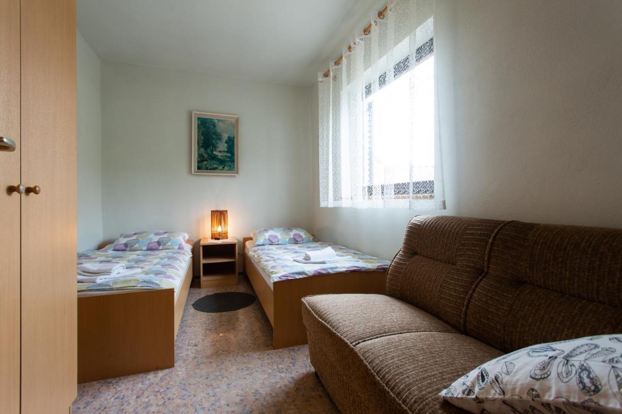 House Vranic Hotel Rakovica Bagian luar foto