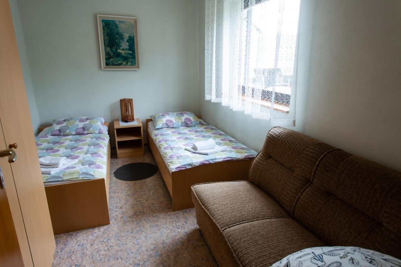 House Vranic Hotel Rakovica Bagian luar foto